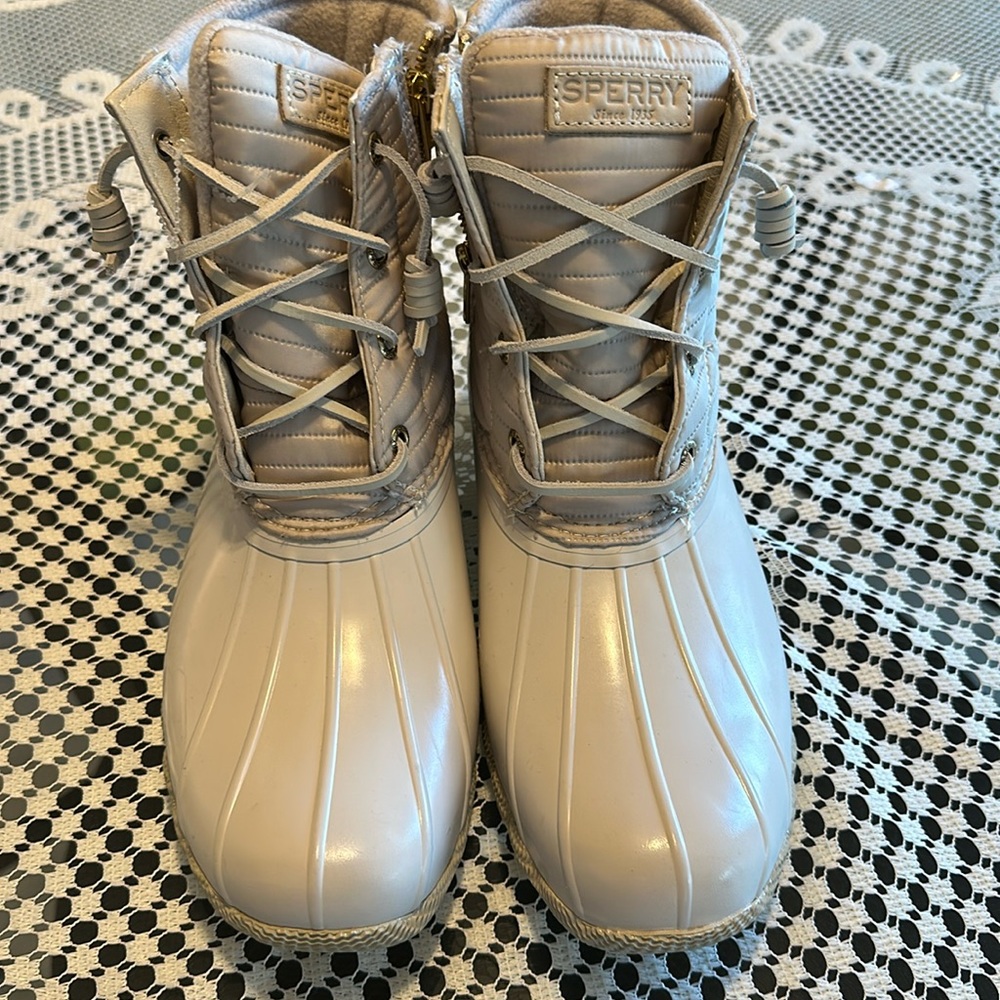 Size 11 rain and duck boots by Sperry